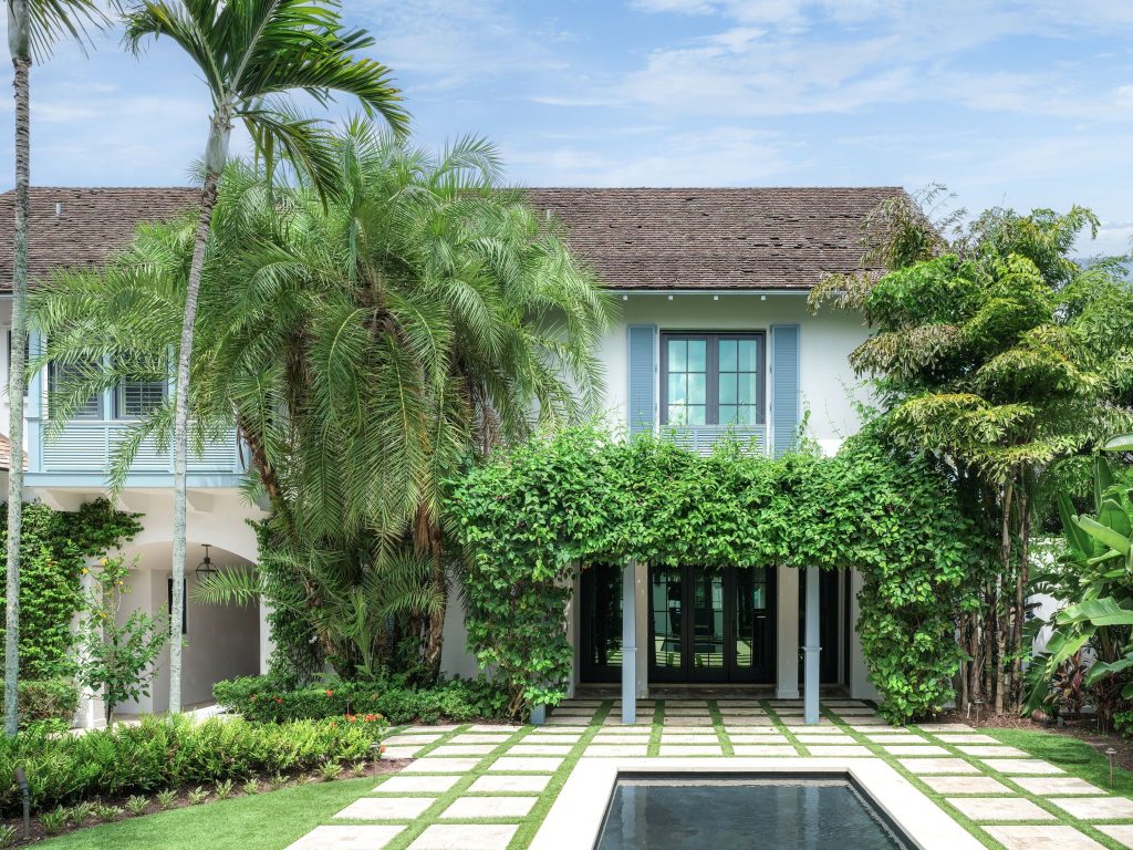 REFLECTING POOL & PERGOLA